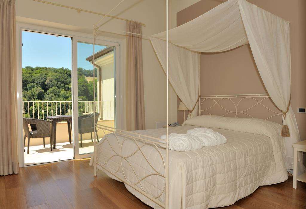 Hotel Giardino Suites And Spa - Numana Camera foto