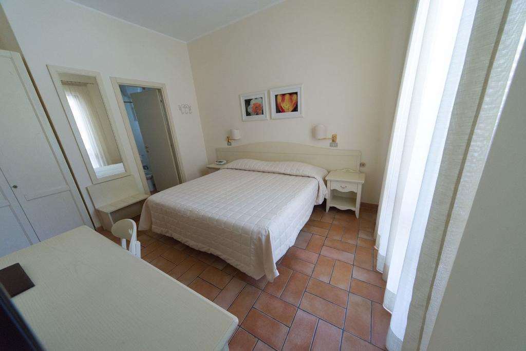 Hotel Giardino Suites And Spa - Numana Camera foto