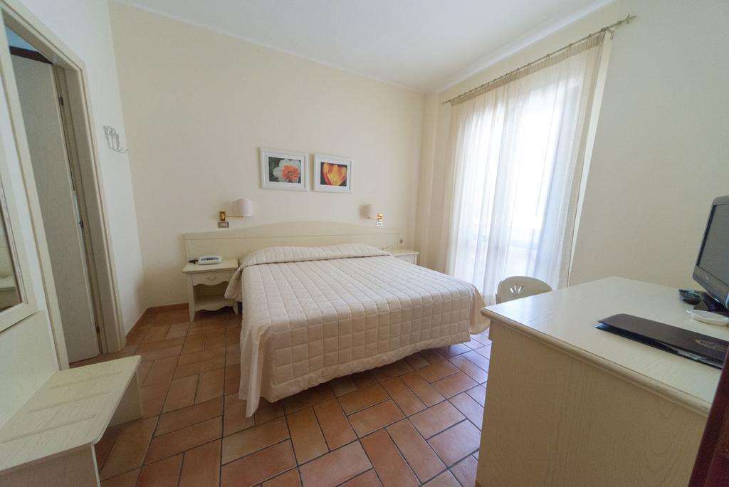 Hotel Giardino Suites And Spa - Numana Camera foto